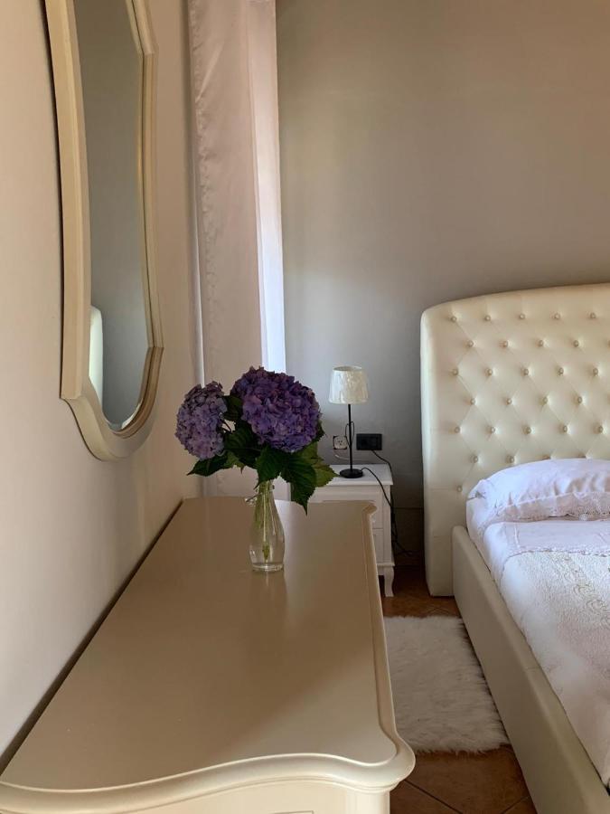 Maison Diletta Castelletto sopra Ticino Eksteriør billede